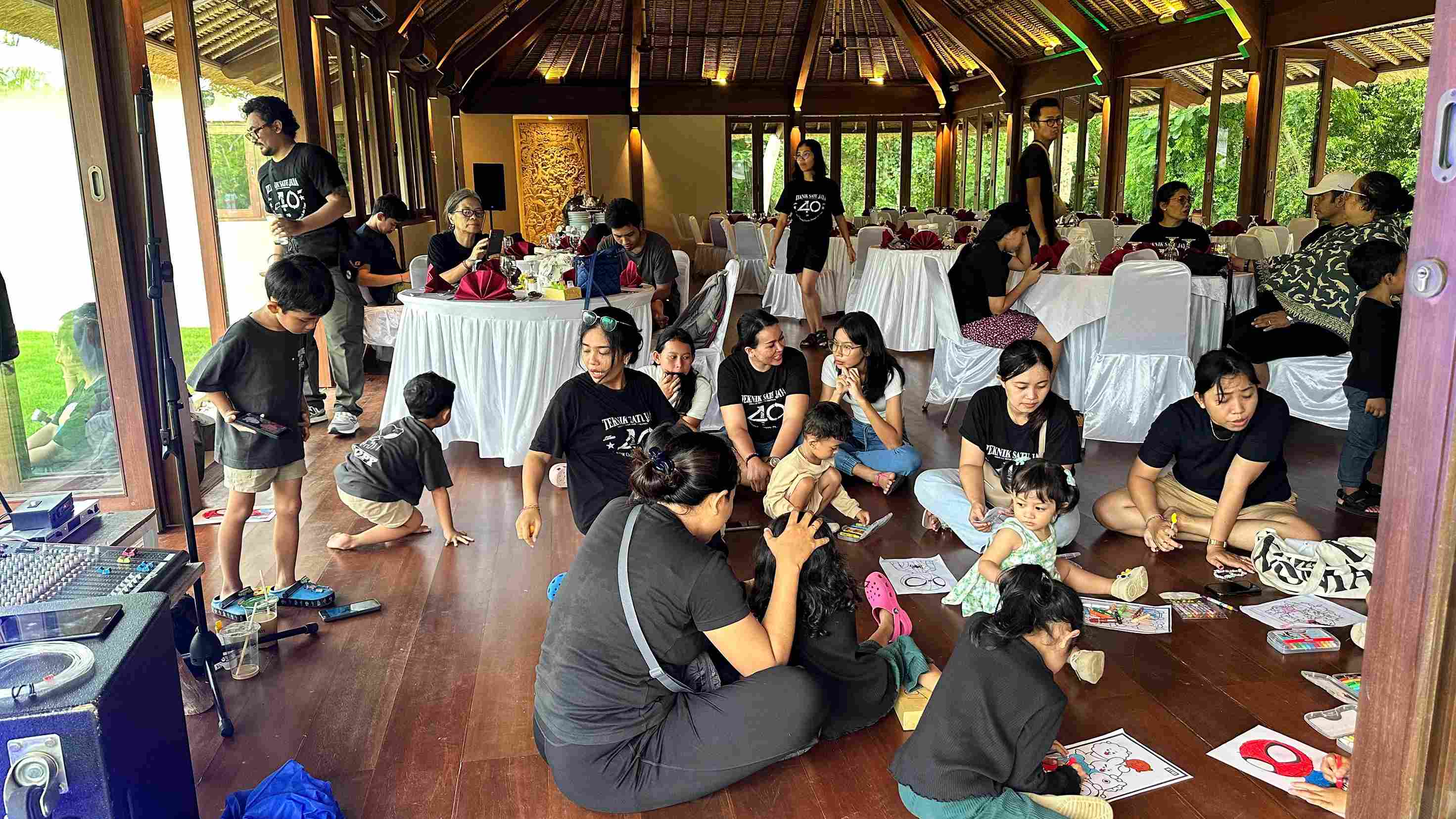 family-gathering-fakultas-teknik-dan-perencanaan-universitas-warmadewa-2024-01JGDCF62AC5GQH2FV26A2KEE1.jpg