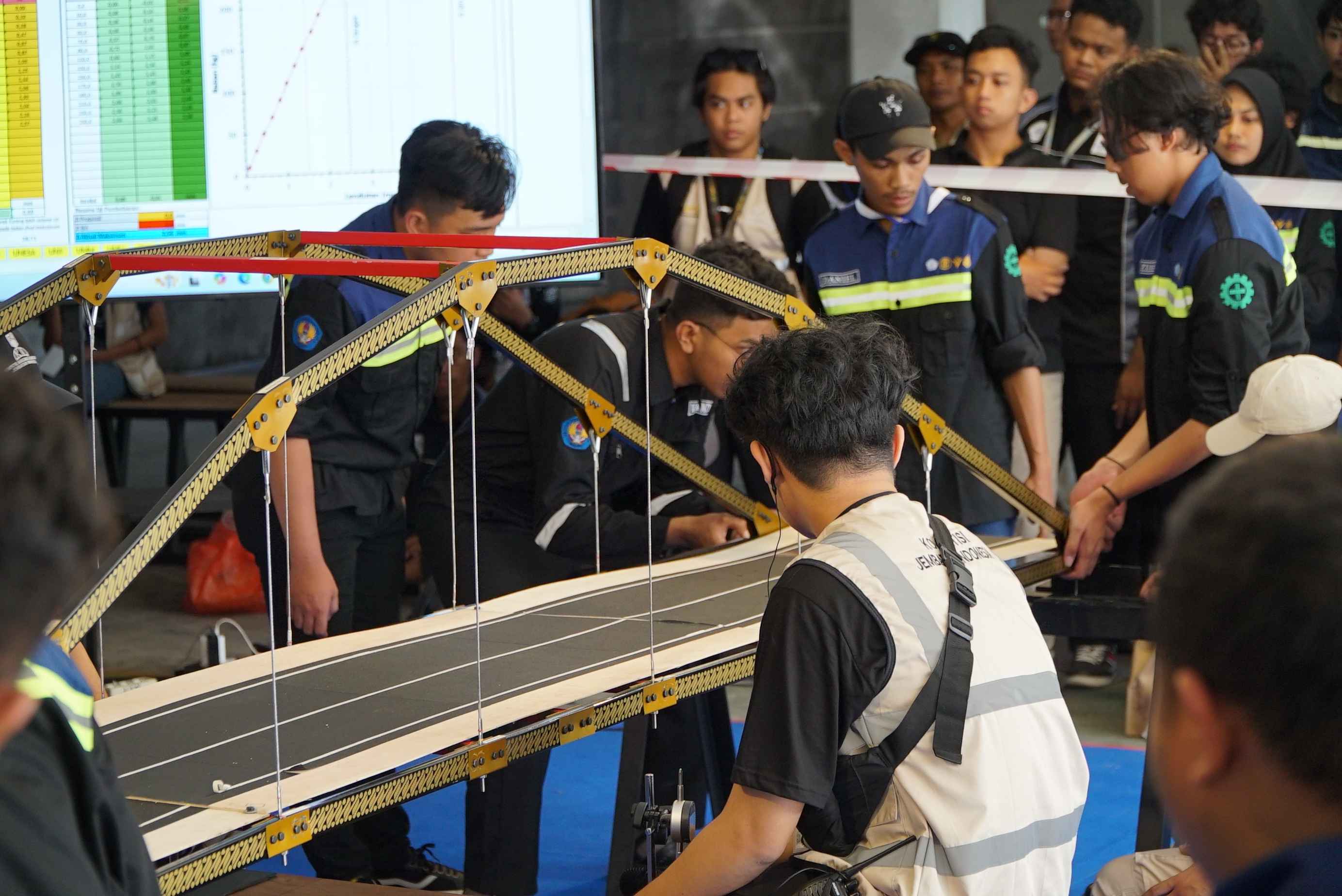 kompetisi-kbgi-kji-2024-universitas-warmadewa-01JXKNDB3XXJBAFBA99YWTEGCN.jpg