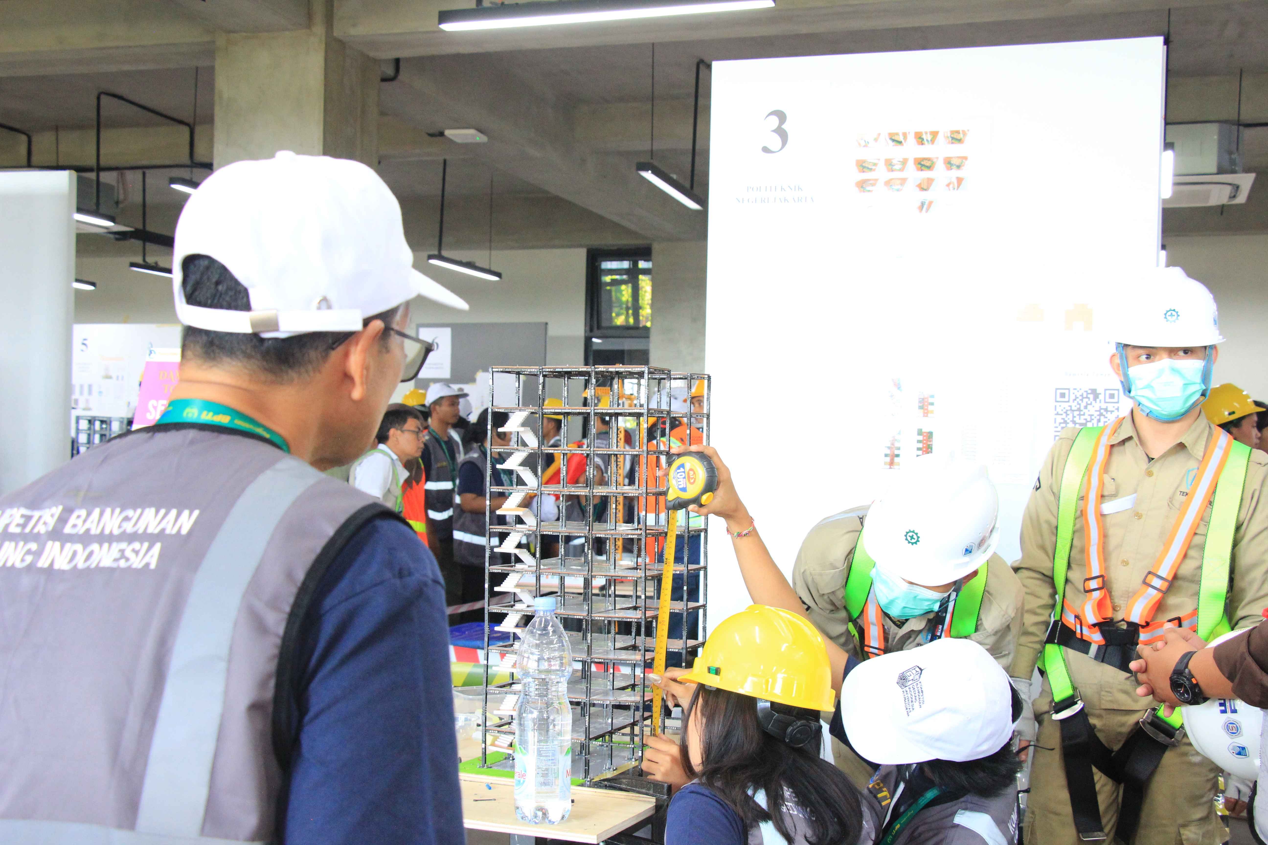 kompetisi-kbgi-kji-2024-universitas-warmadewa-01JXKNDB7WS198E2H0CKPVKG1C.jpg