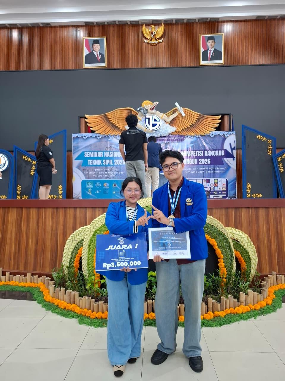 Mahasiswa Teknik Sipil Universitas Warmadewa Raih Juara 1 National Paper Competition Universitas Udayana 2026