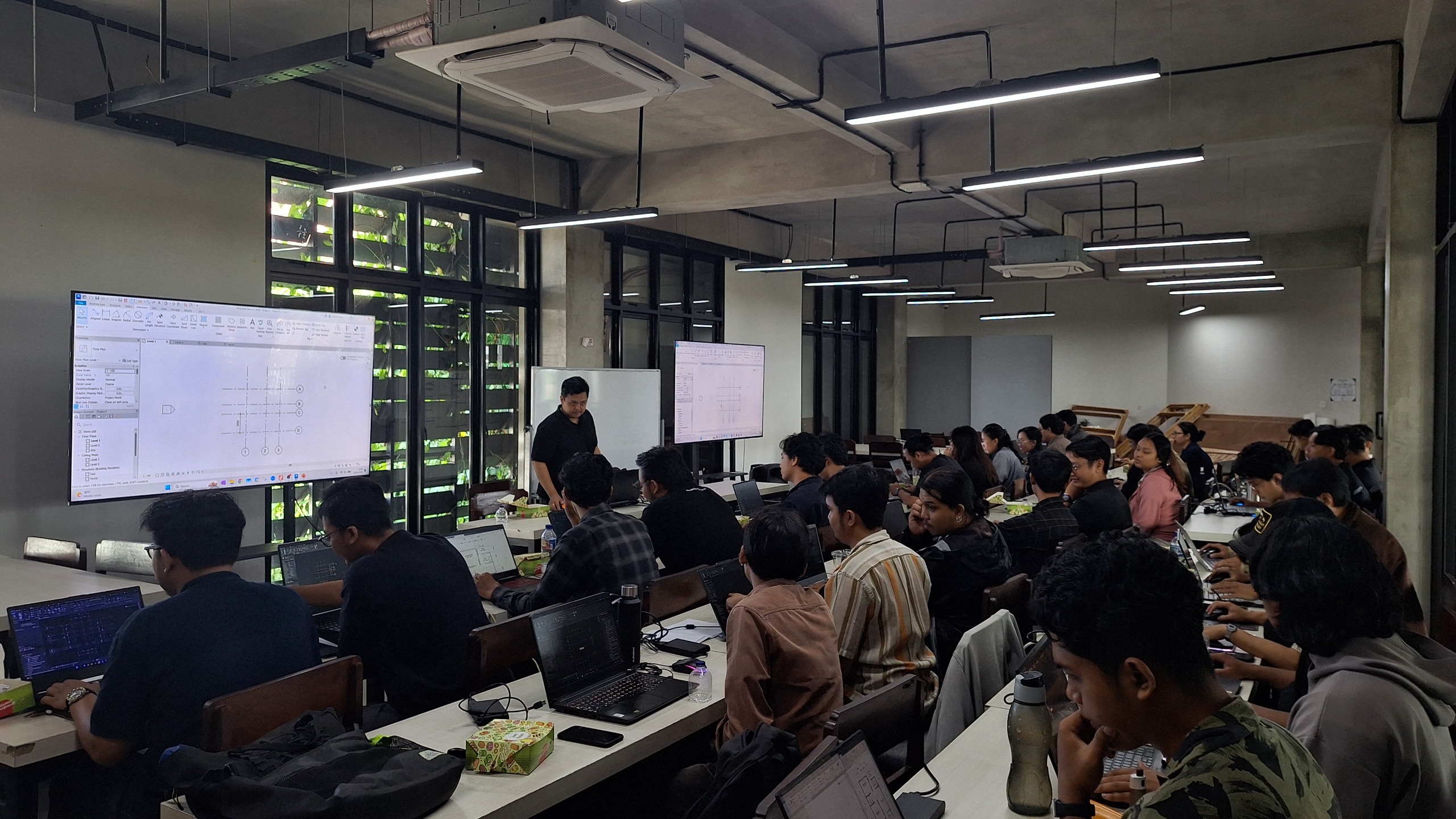 Pelatihan BIM-Revit Mahasiswa Batch II 2025/2026 Prodi Pendidikan Profesi Arsitek Universitas Warmadewa